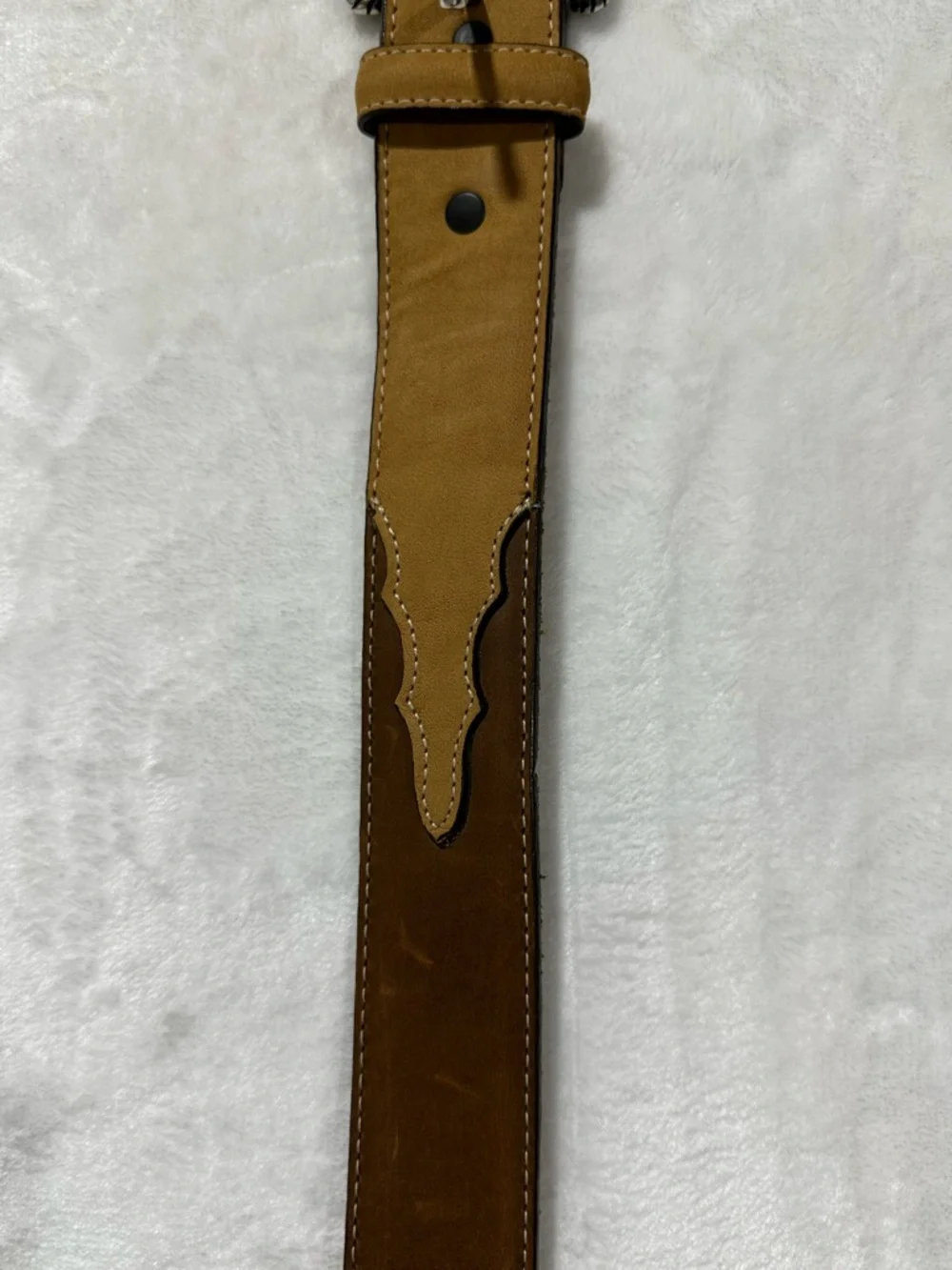 Cody James Two toned Leather Belt with Silver Buckle like new condition size 44